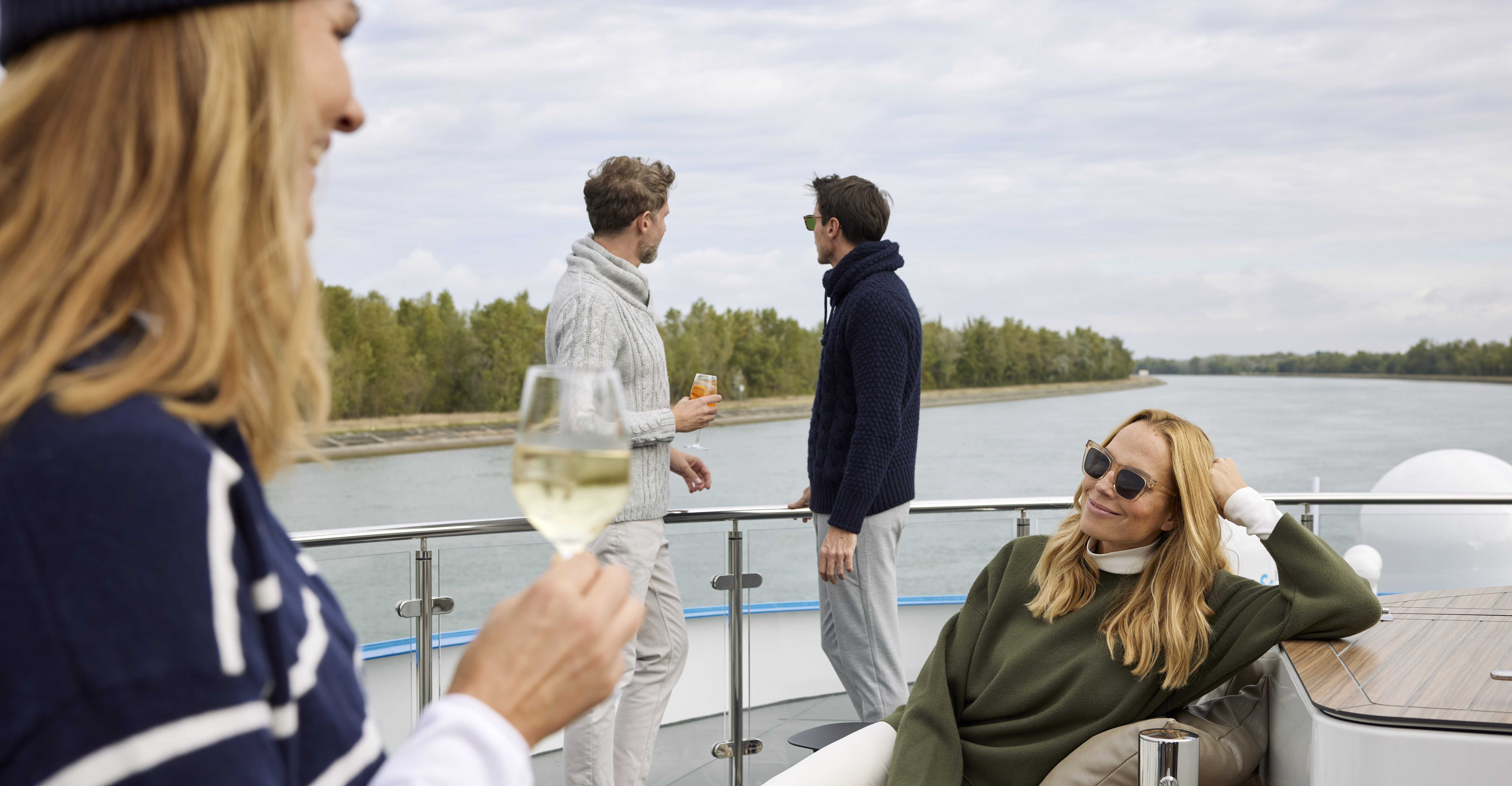 VIVA Lifestyle Shoot 2022 60 e1764073268784